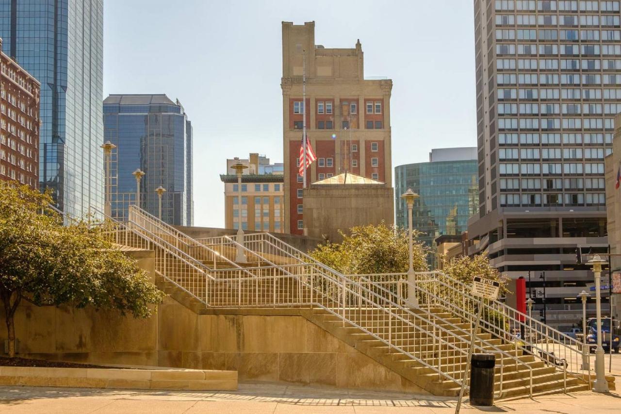 Frontdesk The Grand Apts Downtown Kansas City Exterior foto